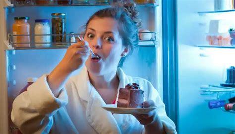 Profesyonel Yardım Alarak Gece Yeme Sendromunun Üstesinden Gelme